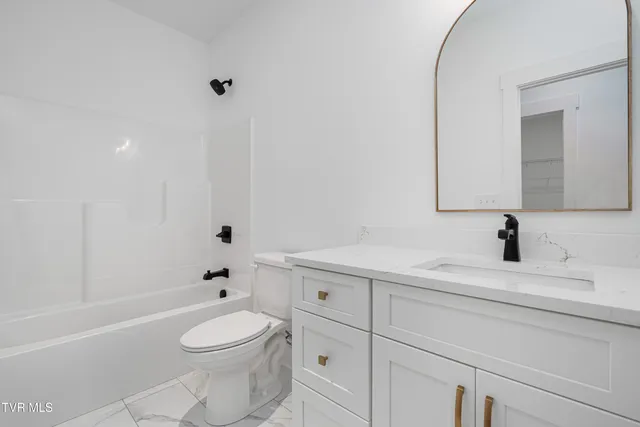 $499,000 | 200 Dry Kiln Court, Johnson City, TN 37615