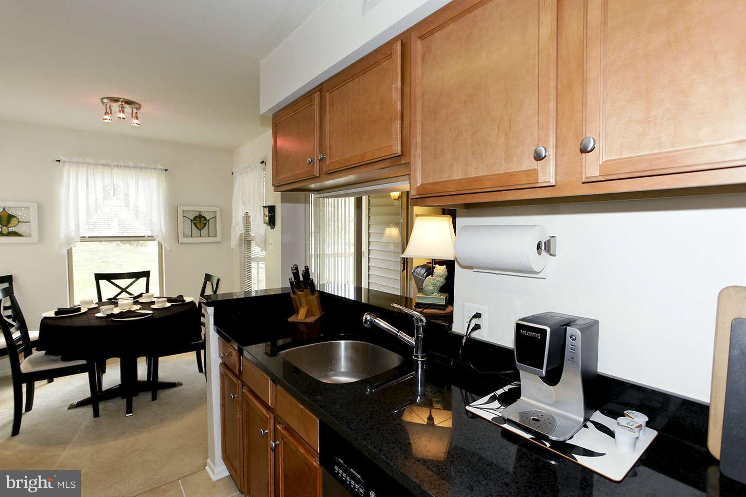 11655 Gas Light Court, Unit 11655D Reston, VA 20190 - Photo 5 of 30 Kitchen