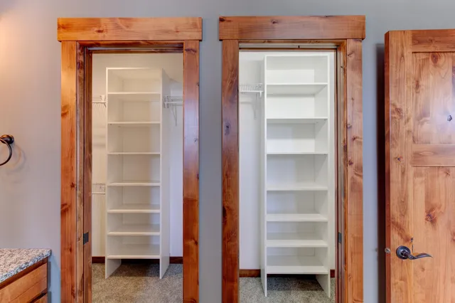 $499,900 | 727 163rd Street, Hammond, WI 54015