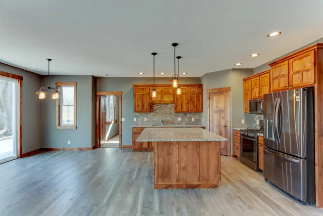 $499,900 | 727 163rd Street, Hammond, WI 54015