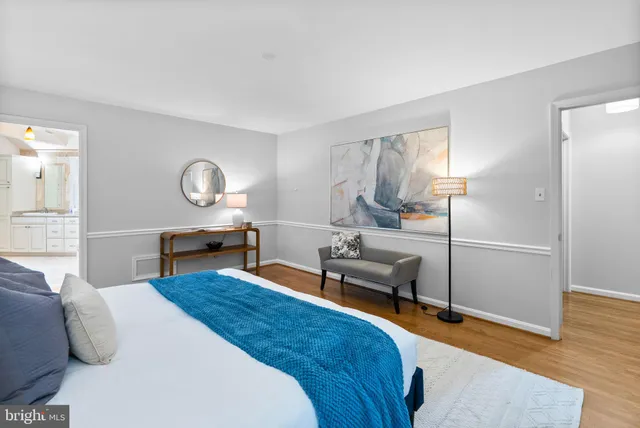 $5,500 | 1 Orchard Way South, Potomac, MD 20854