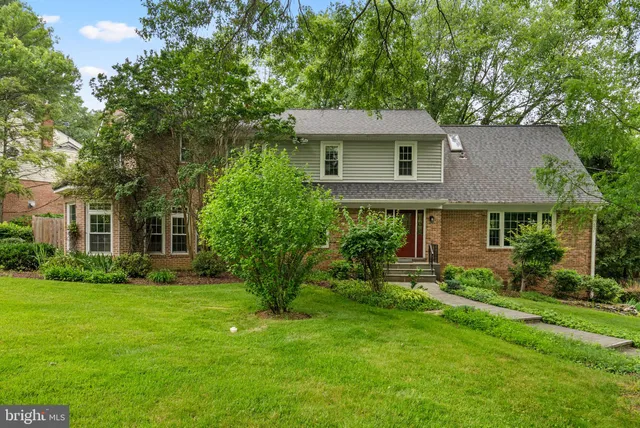 $5,500 | 1 Orchard Way South, Potomac, MD 20854