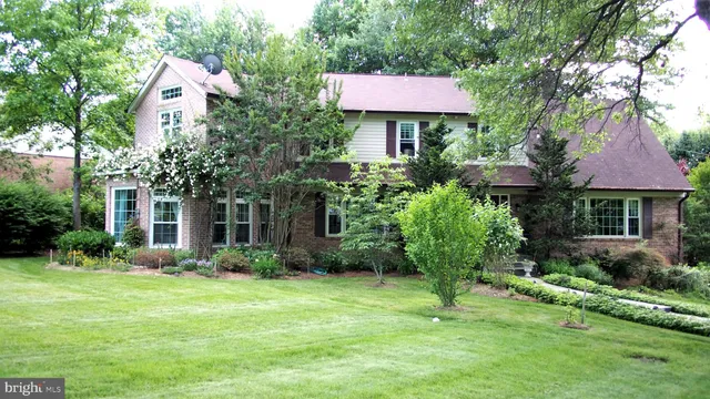 $5,500 | 1 Orchard Way South, Potomac, MD 20854