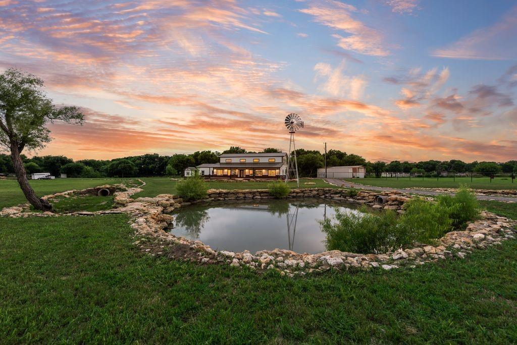 11167 Plainview Road Krum, TX 76249 - Photo 6 of 40