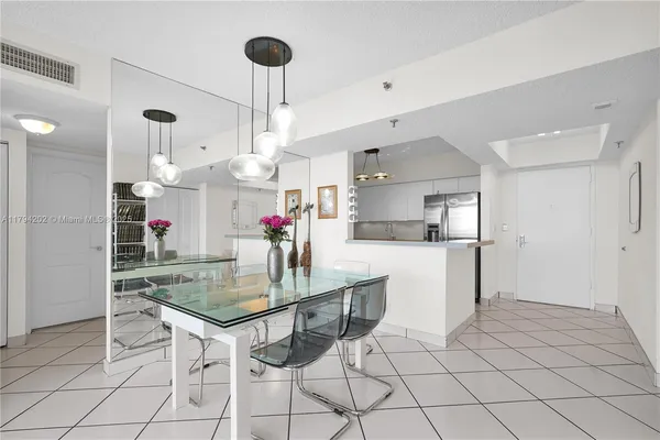$1,050,000 | 9455 Collins Avenue, Unit 603, Surfside, FL 33154