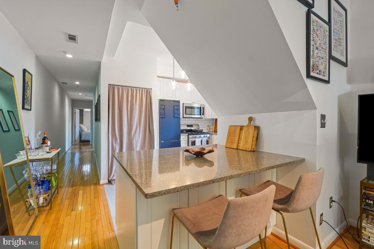 1458 Fairmont Street Northwest, Unit 2 Washington, DC 20009 - Photo 9 of 23