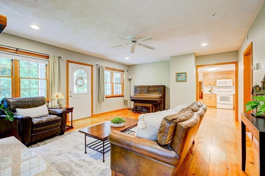 48 Nutter Road North Reading, MA 01864 - Photo 12 of 42 Gallery Image 12