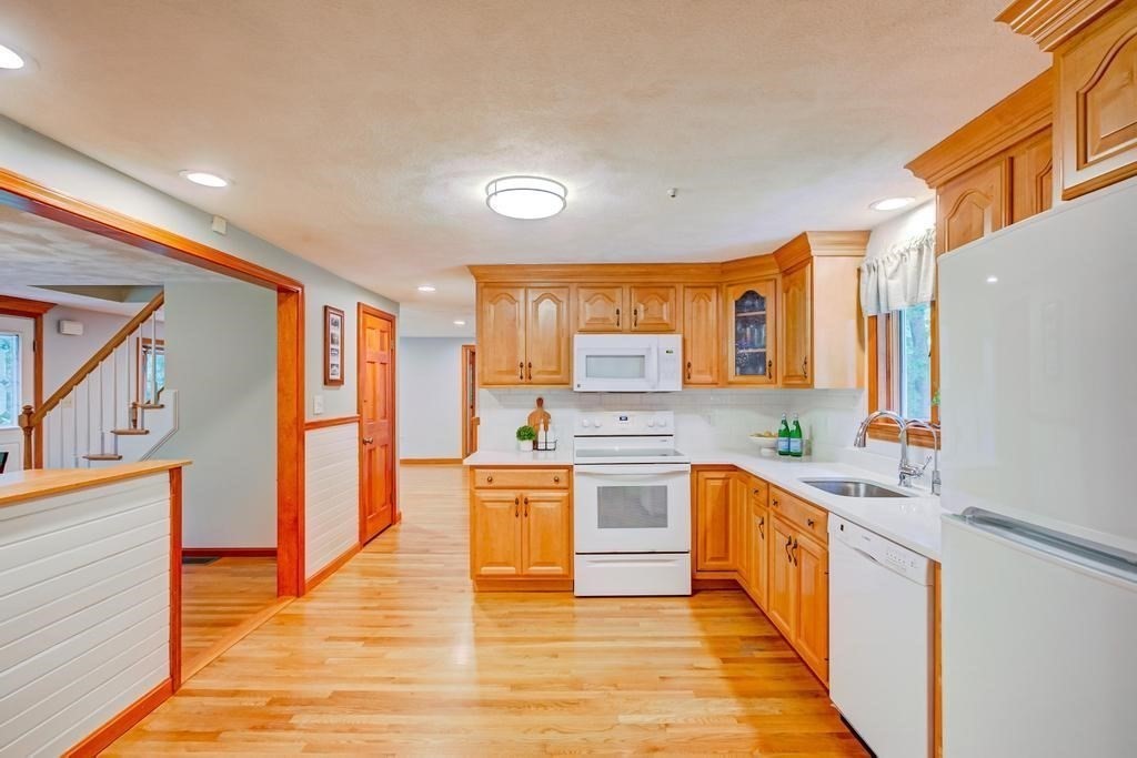 48 Nutter Road North Reading, MA 01864 - Photo 13 of 42 Gallery Image 13