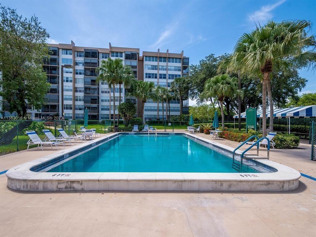 1400 St Charles Place, Unit 211 Pembroke Pines, FL 33026 - Photo 2 of 32