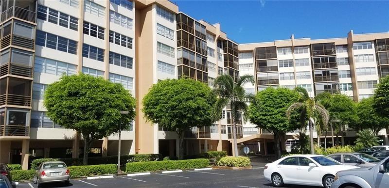 1400 St Charles Place, Unit 211 Pembroke Pines, FL 33026 - Photo 24 of 32 Front of Arbor Bldg with ample parking