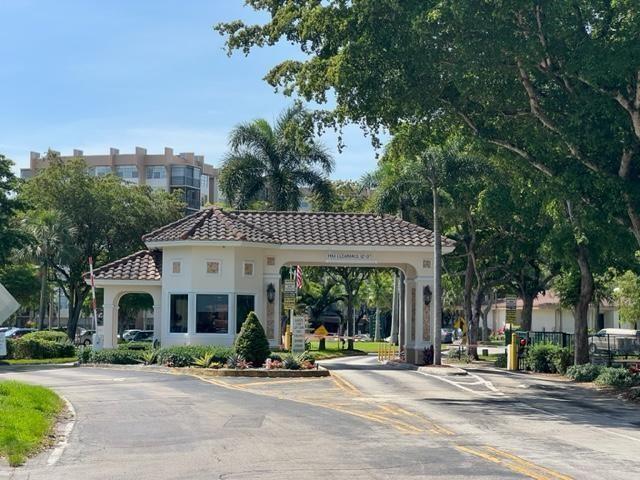 1400 St Charles Place, Unit 211 Pembroke Pines, FL 33026 - Photo 28 of 32