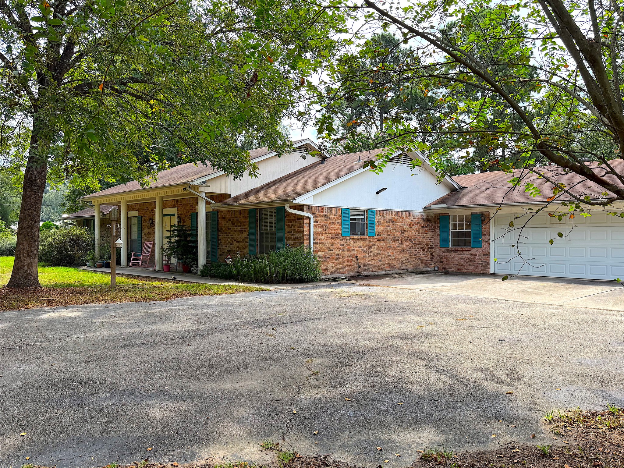 851 Oak Ridge Drive Cleveland, TX 77328 - Photo 2 of 24 Gallery Image 2