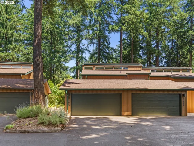 $265,000 | 3264 Southeast 153rd Avenue, Portland, OR 97236