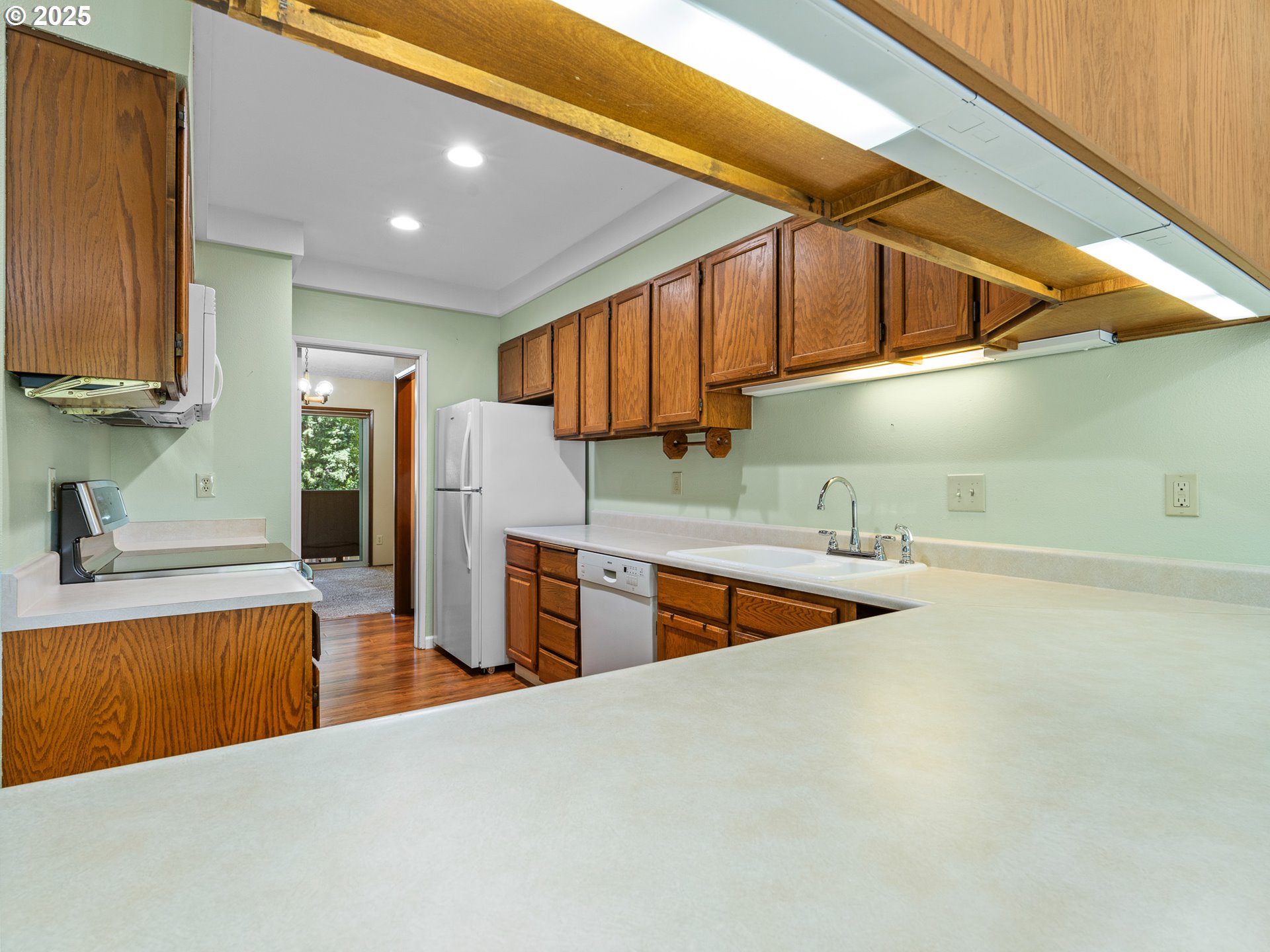 3264 Southeast 153rd Avenue Portland, OR 97236 - Photo 11 of 27