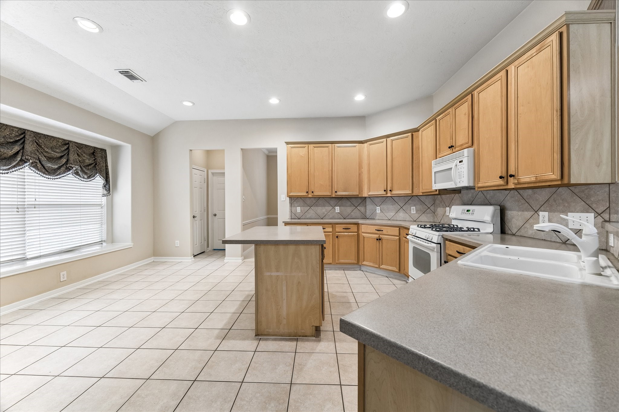 21907 Hannover Ridge Drive Spring, TX 77388 - Photo 17 of 35