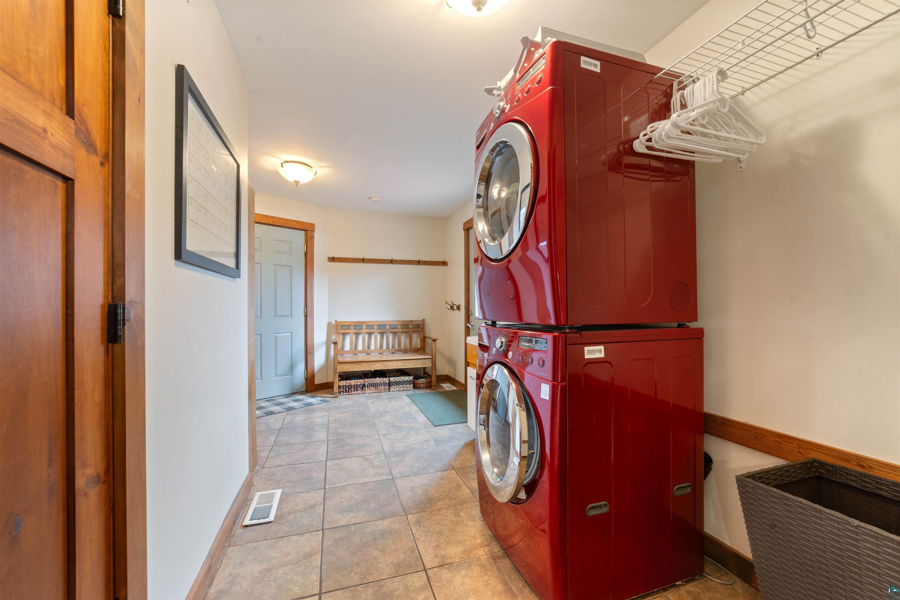 235 Jay Cooke Road Esko, MN 55733 - Photo 16 of 49 Gallery Image 16