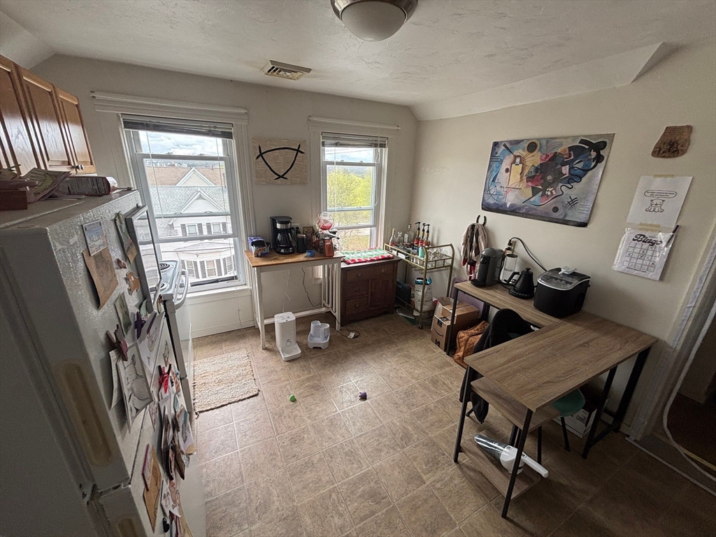 41 Whipple Street, Unit 3 Worcester, MA 01607 - Photo 14 of 26