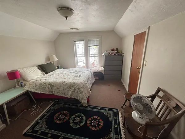 $1,449 | 41 Whipple Street, Unit 3, Worcester, MA 01607