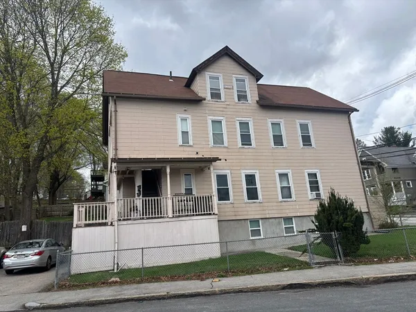 $1,449 | 41 Whipple Street, Unit 3, Worcester, MA 01607
