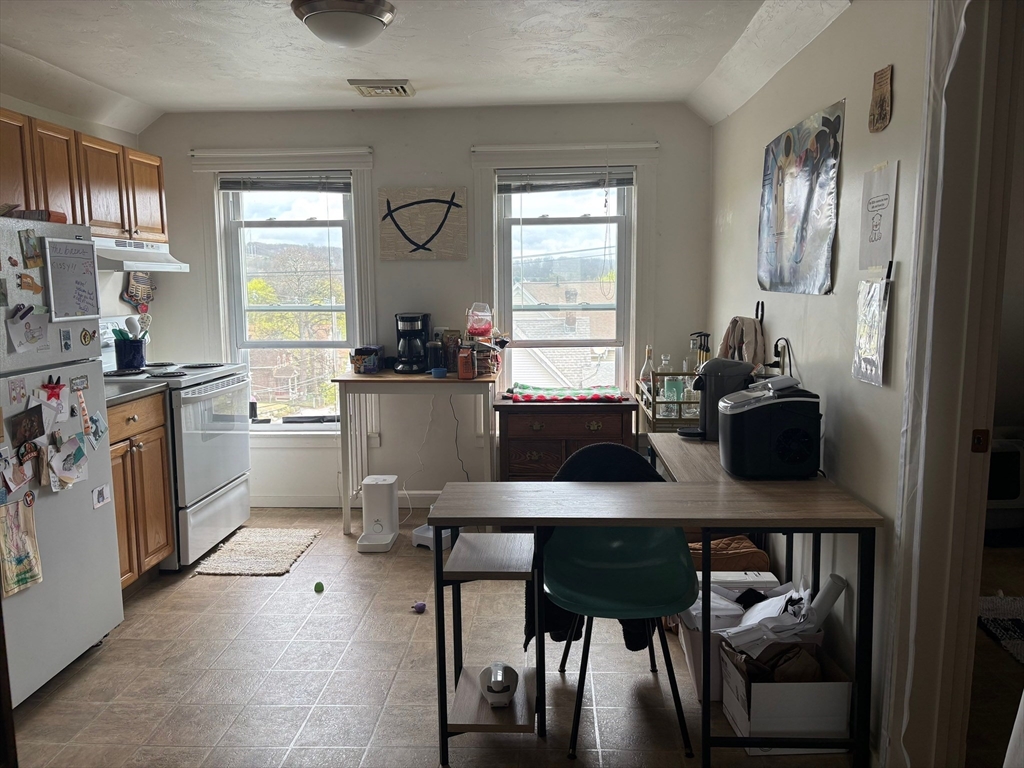 41 Whipple Street, Unit 3 Worcester, MA 01607 - Photo 7 of 26