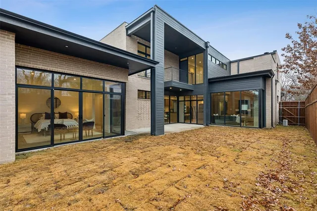 $1,295,000 | 9015 Daytonia Avenue, Dallas, TX 75218