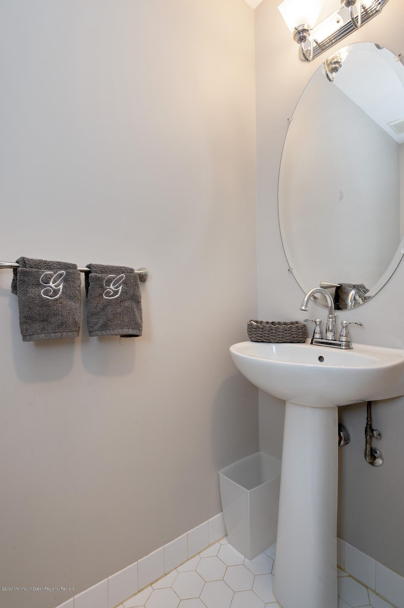 2 Waterville Road Manalapan, NJ 07726 - Photo 18 of 20 POWDER ROOM