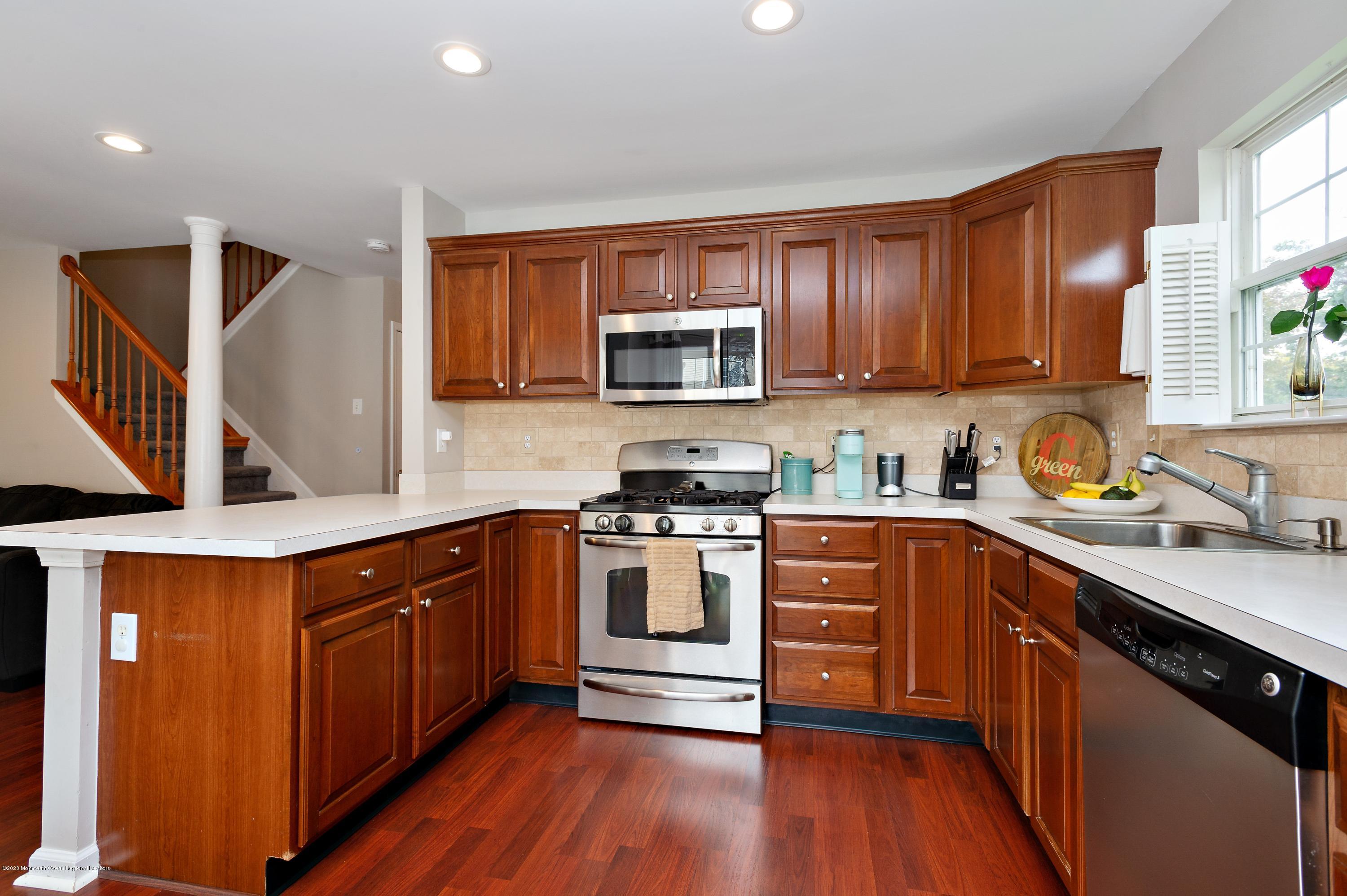 2 Waterville Road Manalapan, NJ 07726 - Photo 9 of 20 KITCHEN