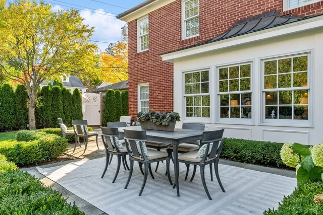 $2,999,000 | 85 Sunset Place, Lake Forest, IL 60045