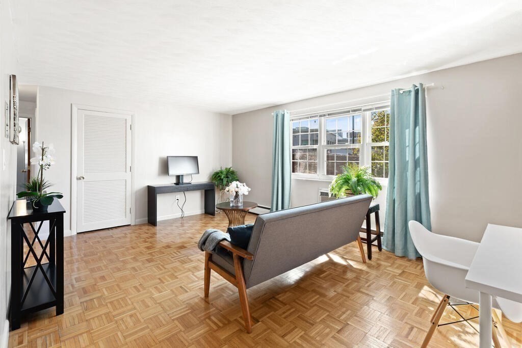 59 Bynner Street, Unit 2 Boston, MA 02130 - Photo 4 of 15