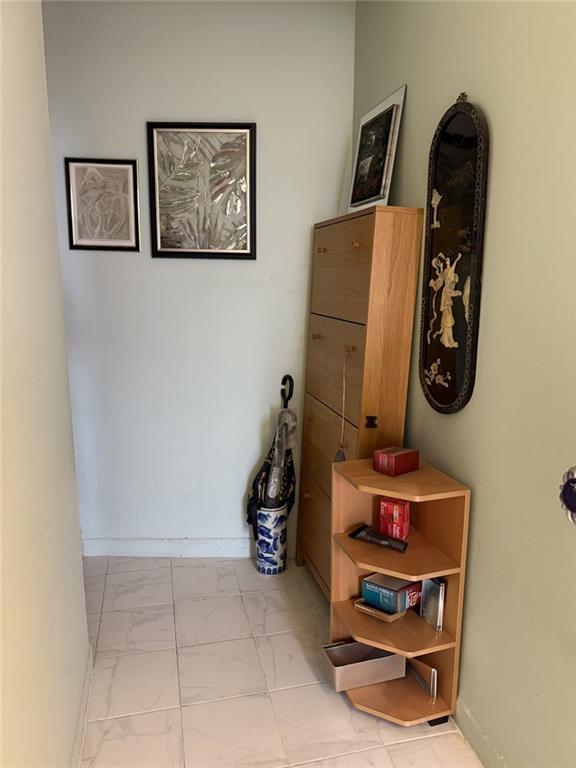 3039 Ocean Parkway, Unit B6 Brooklyn, NY 11235 - Photo 5 of 12 a view of room with gym equipment