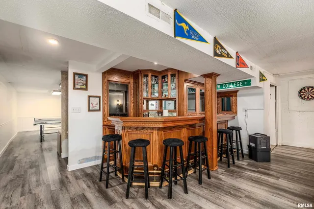 $299,500 | 27 Pinewood Drive, Carbondale, IL 62901