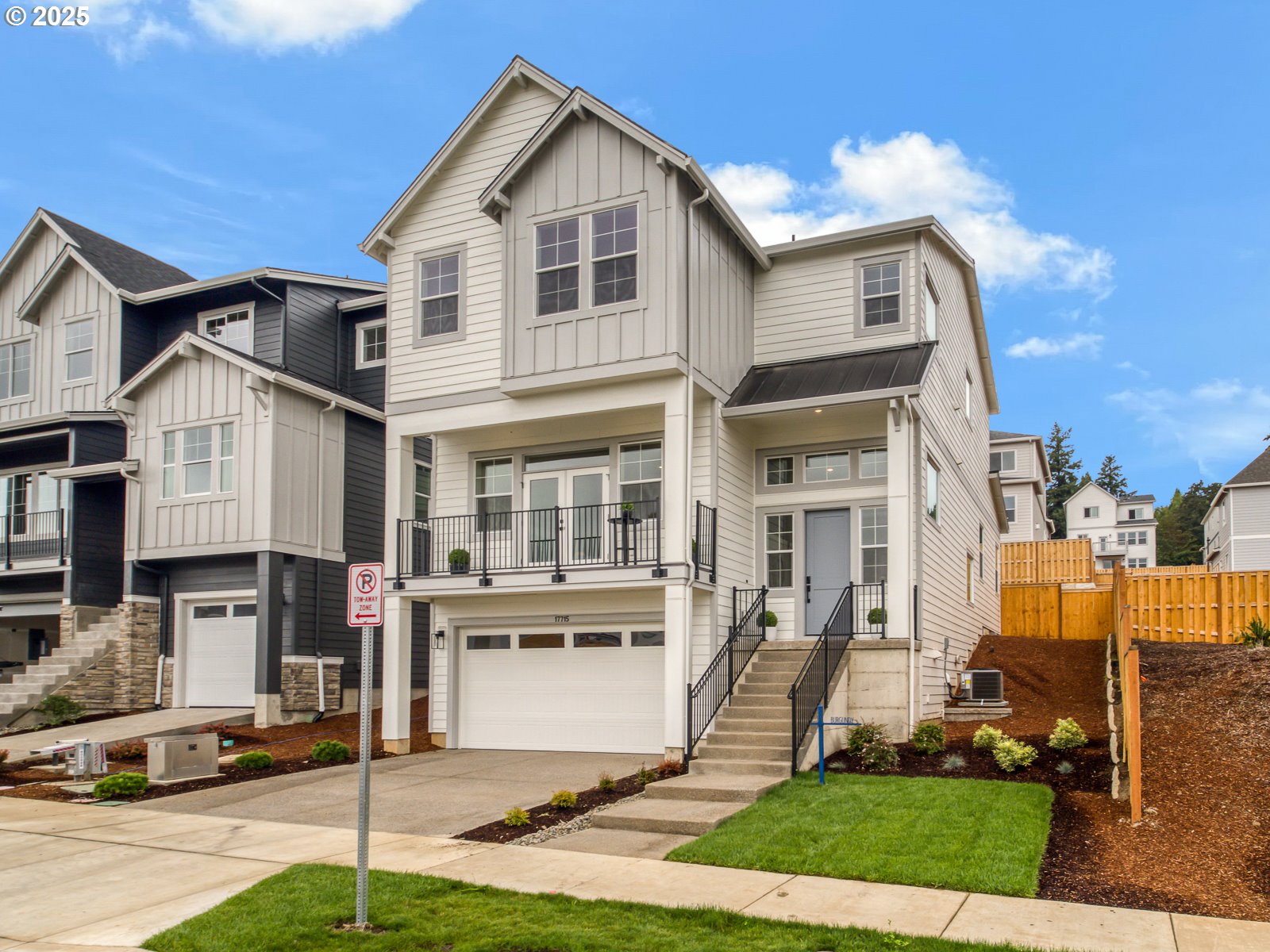 17715 Southwest Alvord Lane Beaverton, OR 97007 - Photo 2 of 36