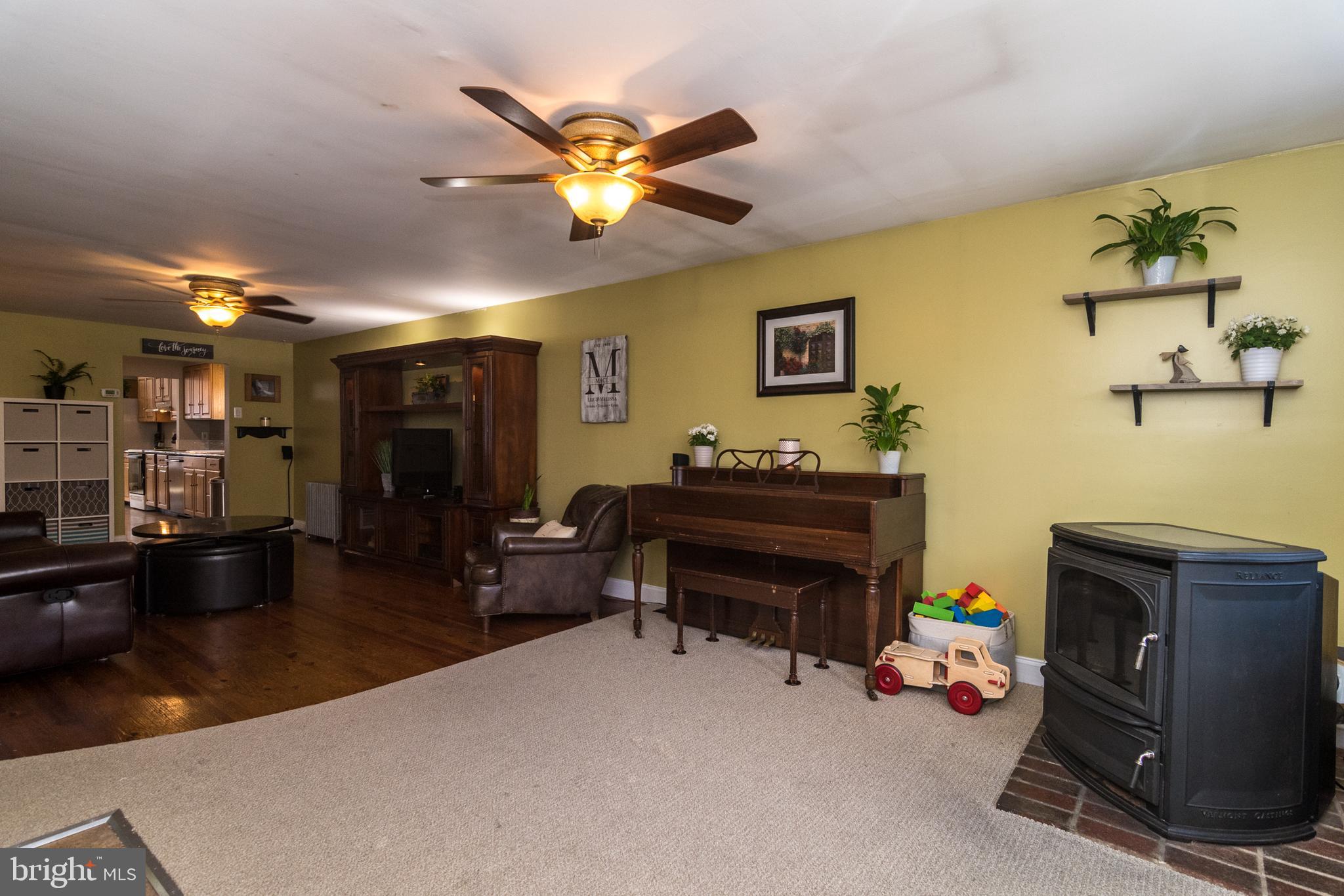 1358 Koffel Road Hatfield, PA 19440 - Photo 8 of 43 Living room