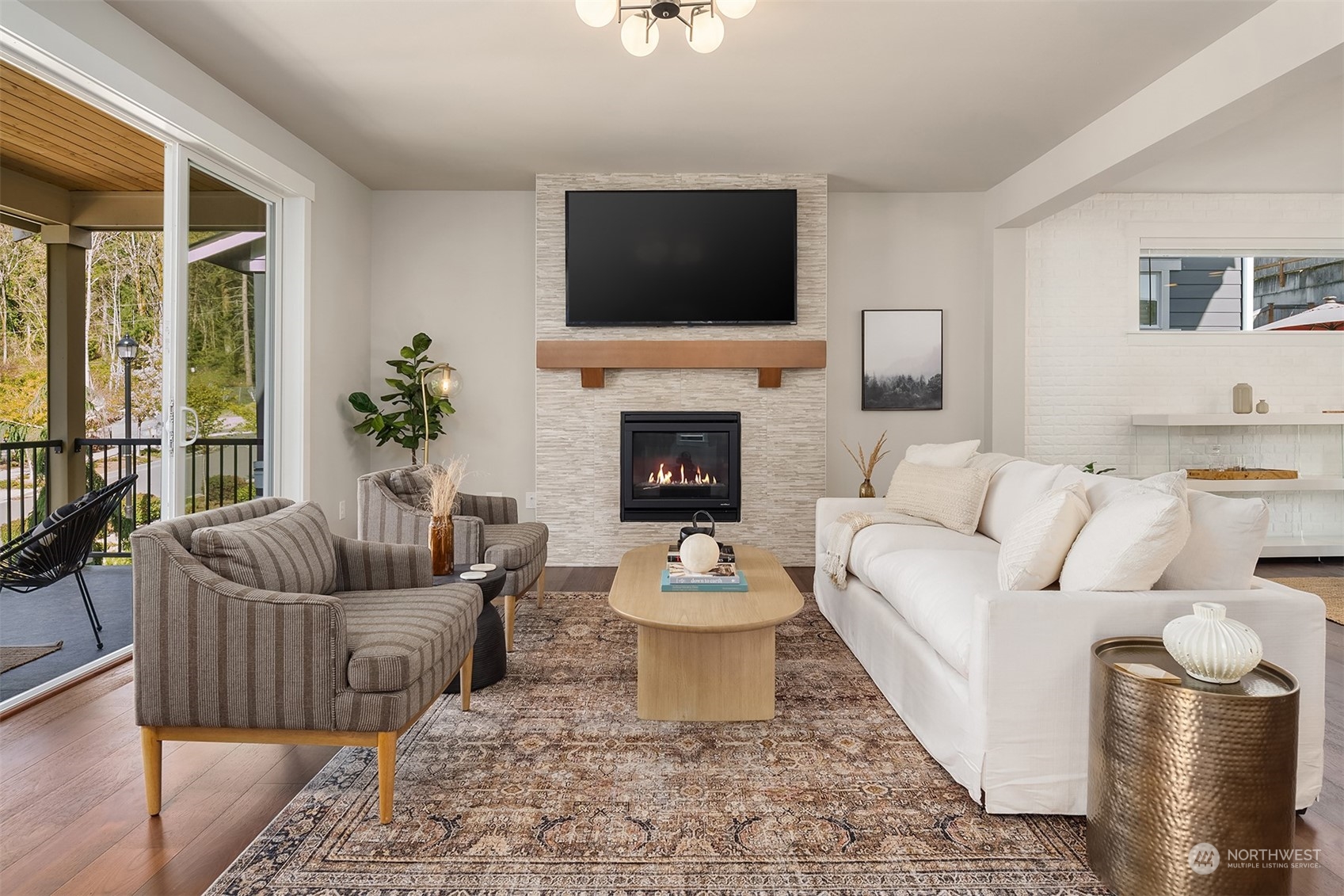 3775 Monterey Court Northeast Renton, WA 98056 - Photo 2 of 21 Gallery Image 2