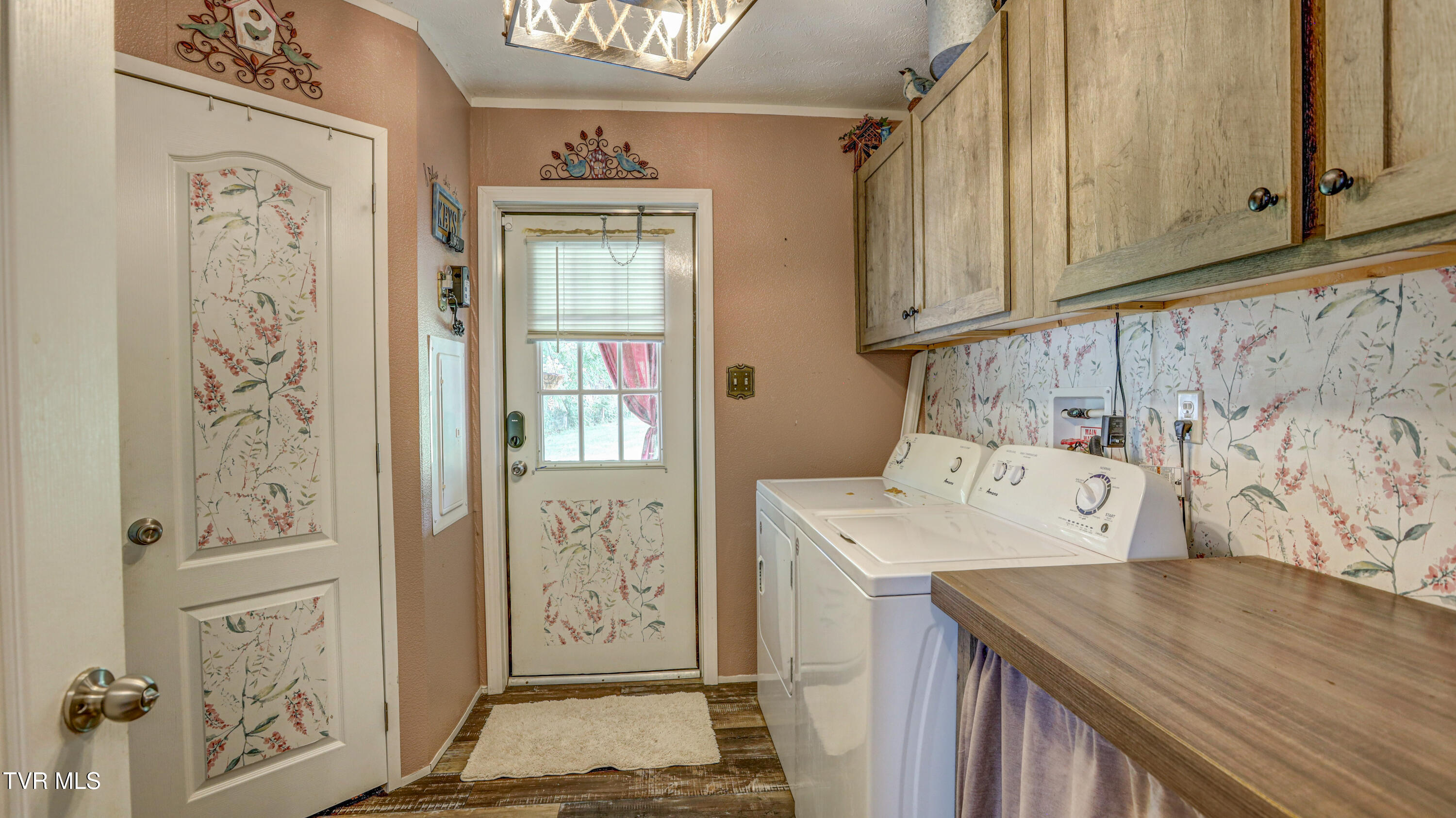 18378 Buffalo Pond Road Bristol, VA 24202 - Photo 37 of 48 AV4A6561_2_3_4_5