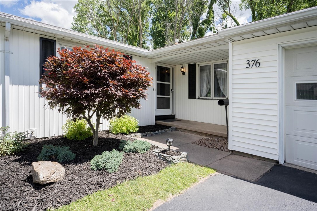 376 Fox Meadow Road Greece, NY 14626 - Photo 4 of 48