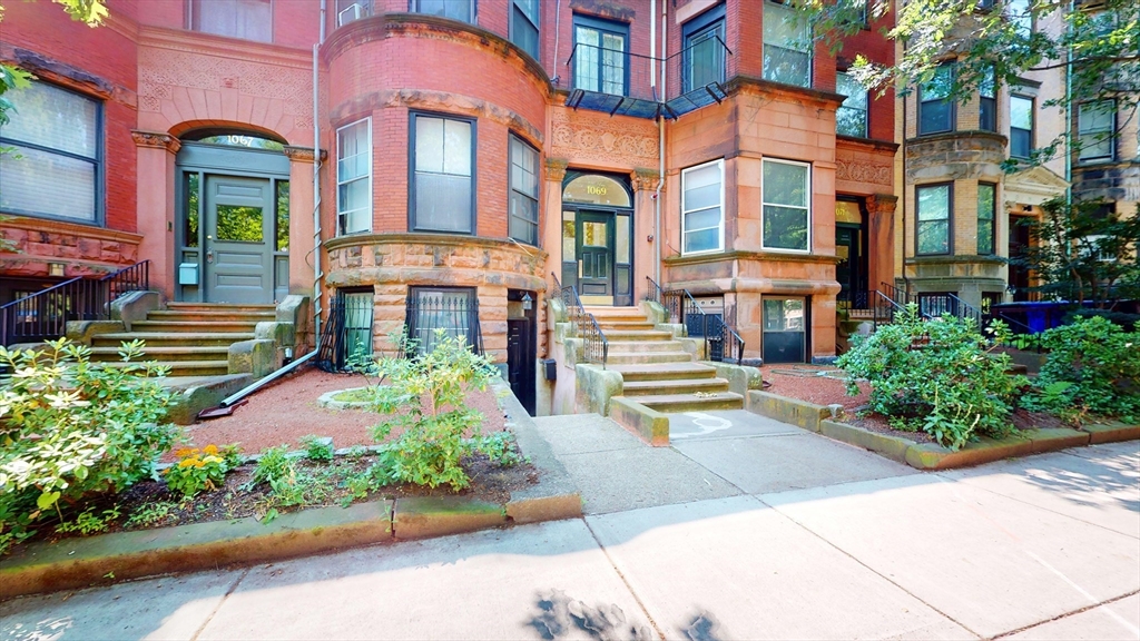 1069 Beacon Street, Unit BR Brookline, MA 02446 - Photo 3 of 10
