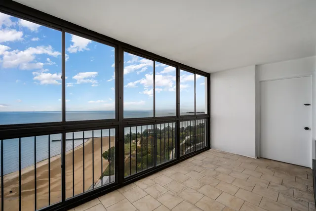 a view of a large window with an outdoor space