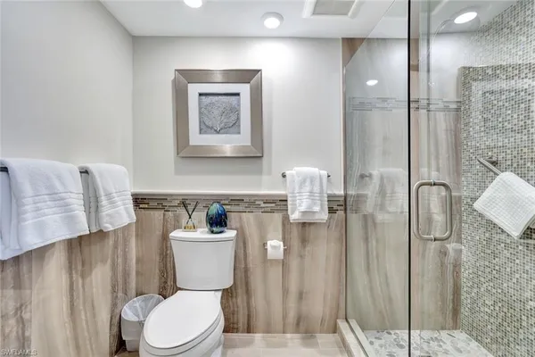 $22,500 | 4041 Gulf Shore Boulevard North, Unit 703, Naples, FL 34103