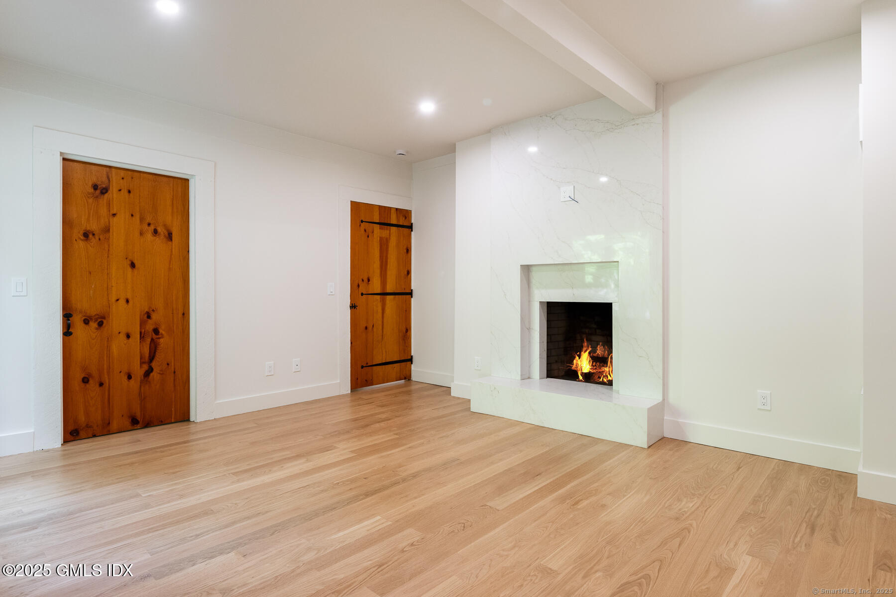 10 Tomahawk Lane Greenwich, CT 06830 - Photo 15 of 34 11