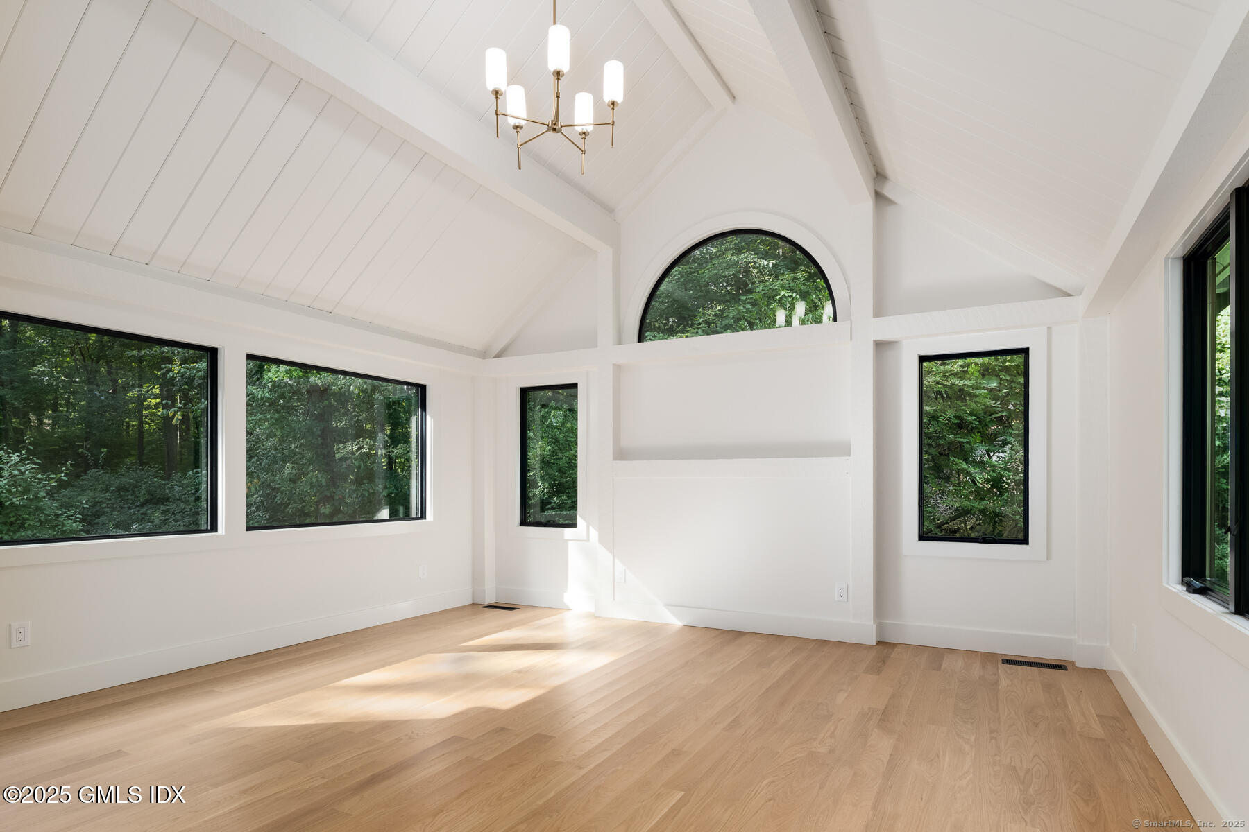 10 Tomahawk Lane Greenwich, CT 06830 - Photo 16 of 34 12