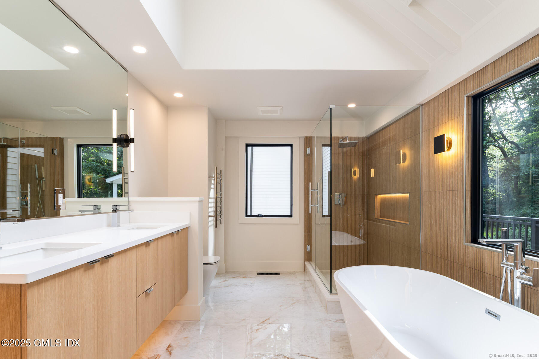 10 Tomahawk Lane Greenwich, CT 06830 - Photo 18 of 34 13