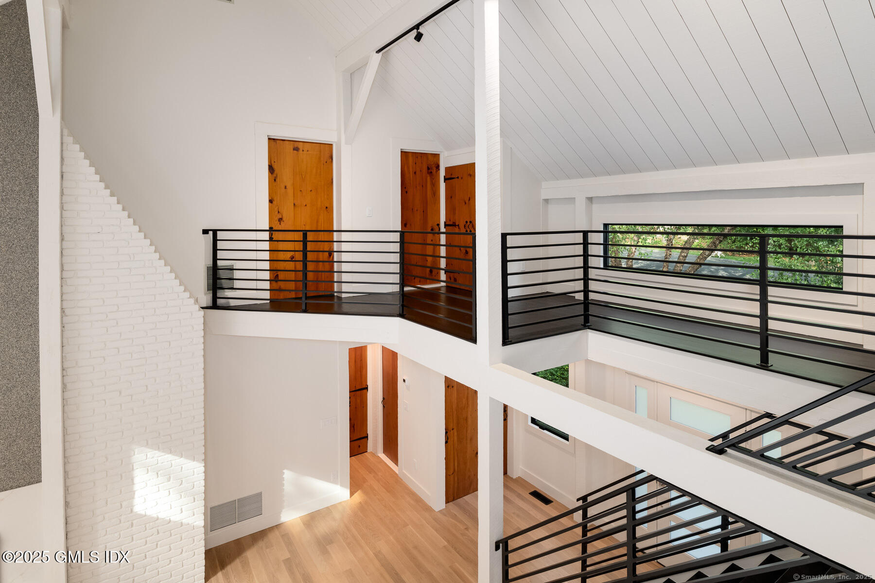 10 Tomahawk Lane Greenwich, CT 06830 - Photo 21 of 34 16