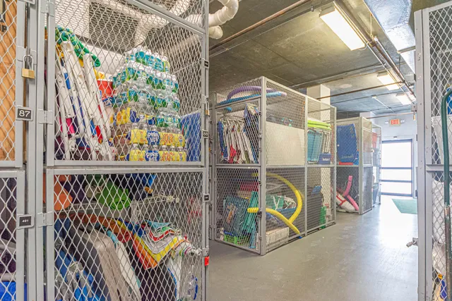 a view of entryway with outdoor