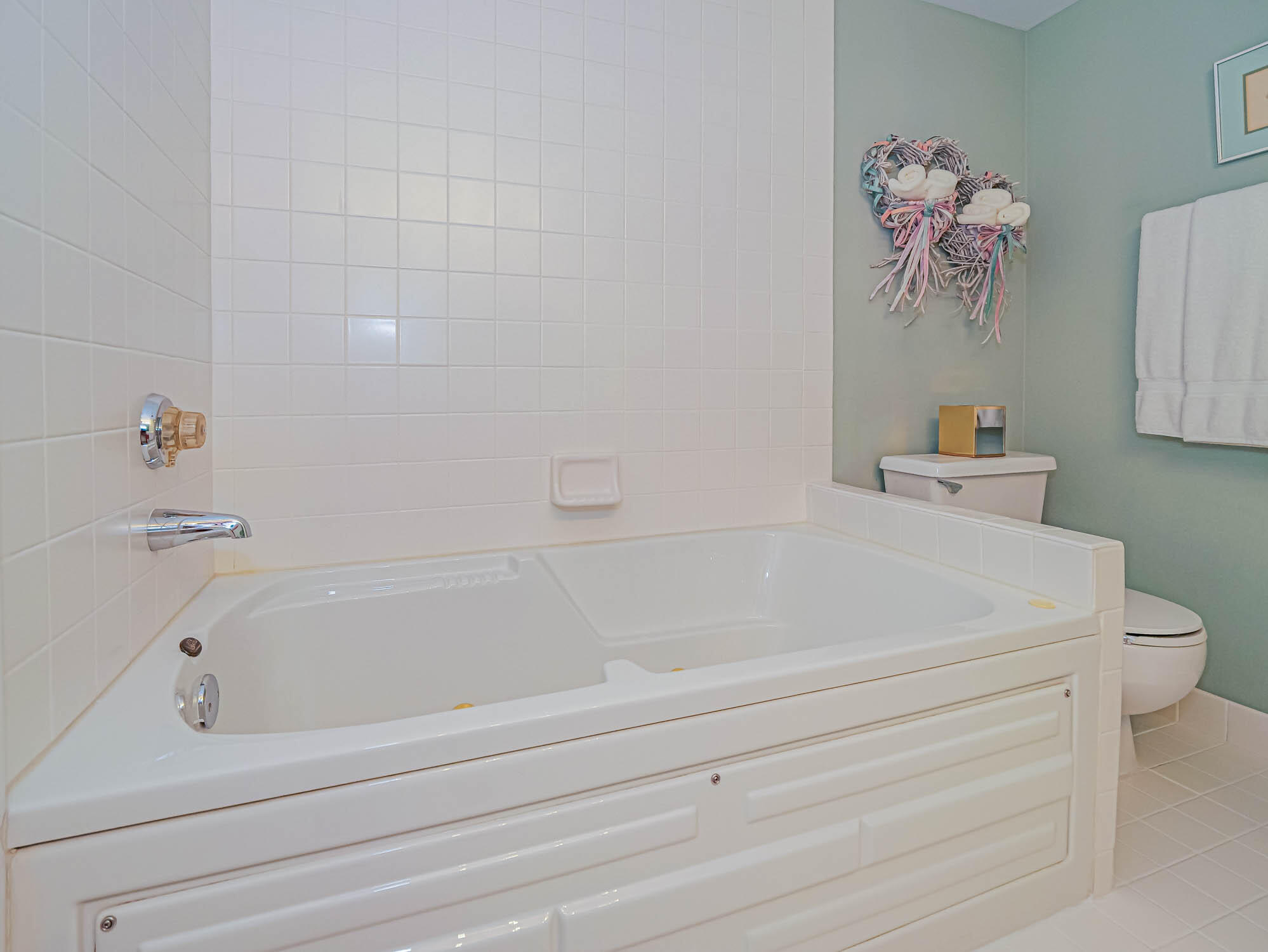 2700 North Hwy A1A, Unit 307 Hutchinson Island, FL 34949 - Photo 41 of 51 a bathroom with a bathtub and sink