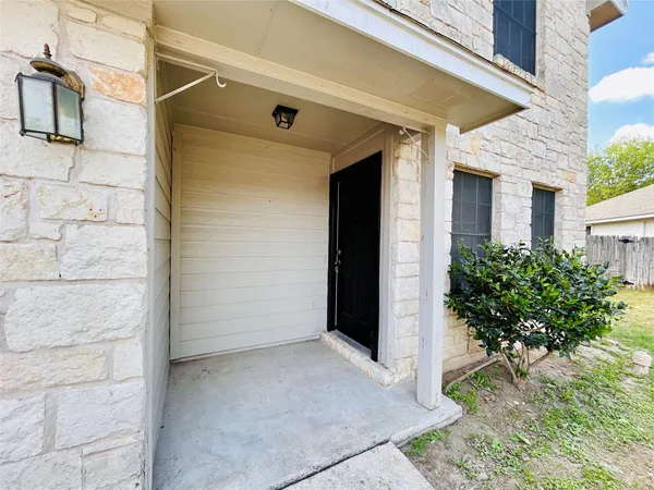 $1,650 | 8511 Apple Carrie Cove, Unit B, Austin, TX 78745