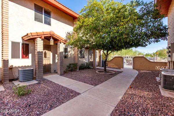 $2,250,000 | 950 West Erie Street, Chandler, AZ 85224