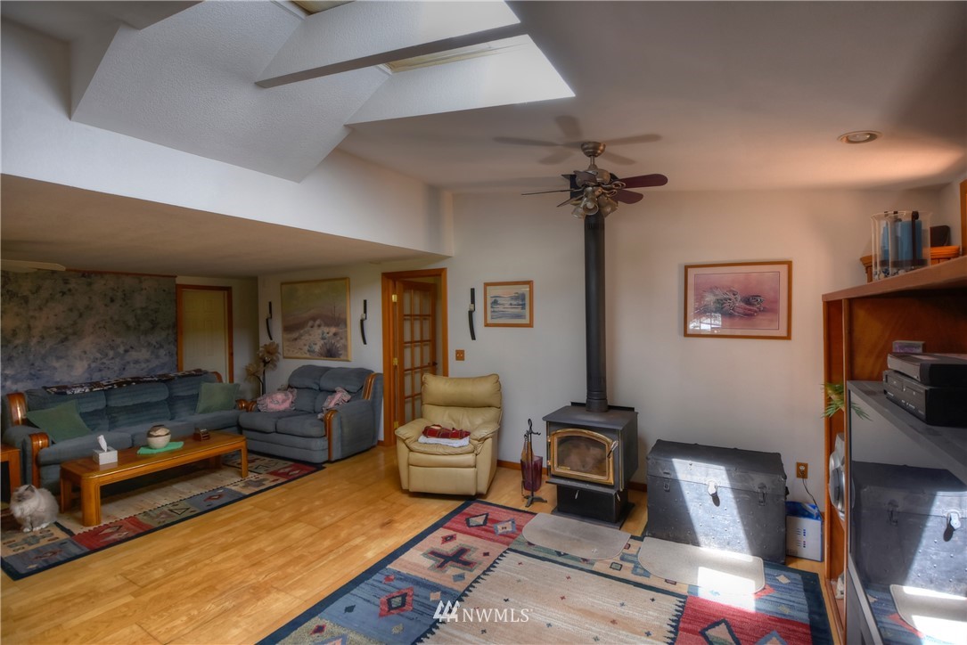4908 163rd Lane Southwest Rochester, WA 98579 - Photo 13 of 25 Gallery Image 13