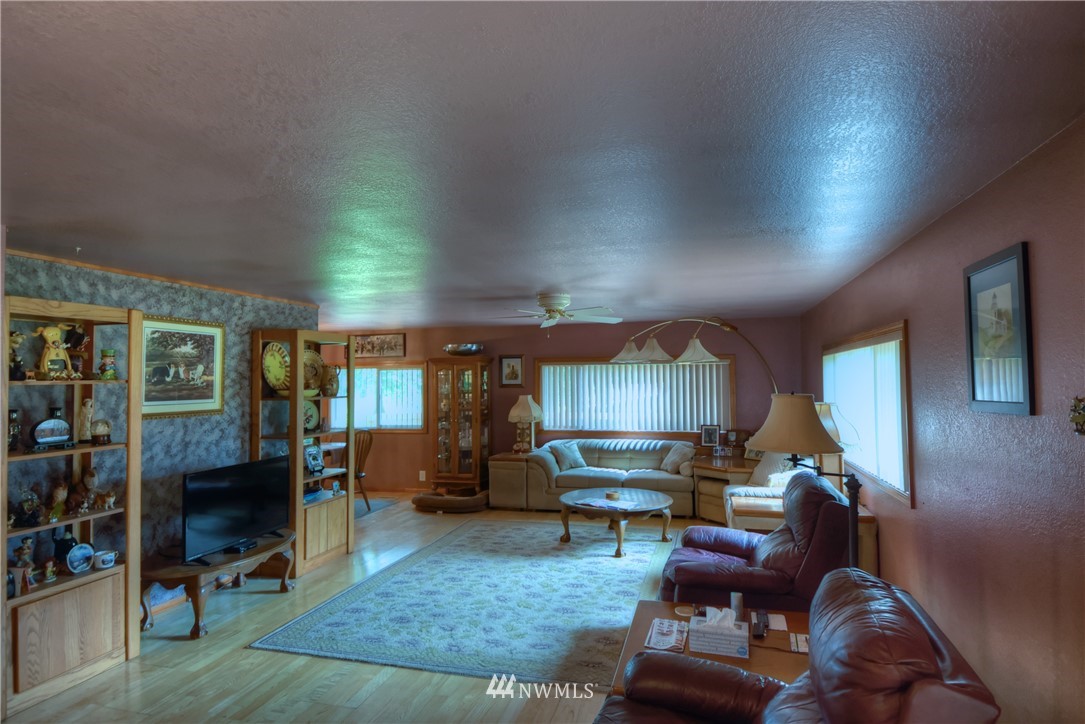 4908 163rd Lane Southwest Rochester, WA 98579 - Photo 7 of 25 Gallery Image 7