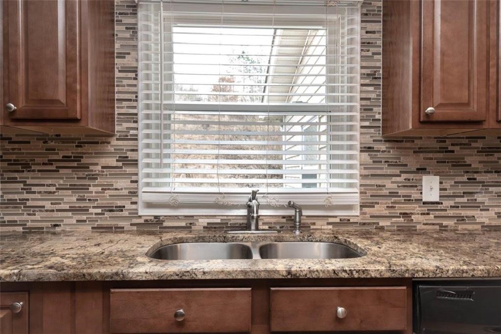 3178 Robinson Road Newton, NC 28658 - Photo 11 of 44